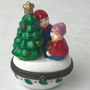 VINTAGE Porcelain Hinged Lid Trinket Box - Christmas Holiday Tree w/Children 3"